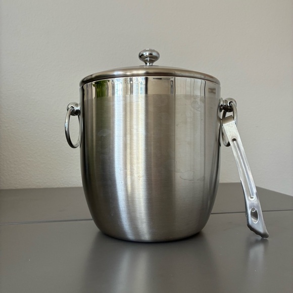 Stainless Steel Ice Bucket with Tongs - Picture 5 of 6